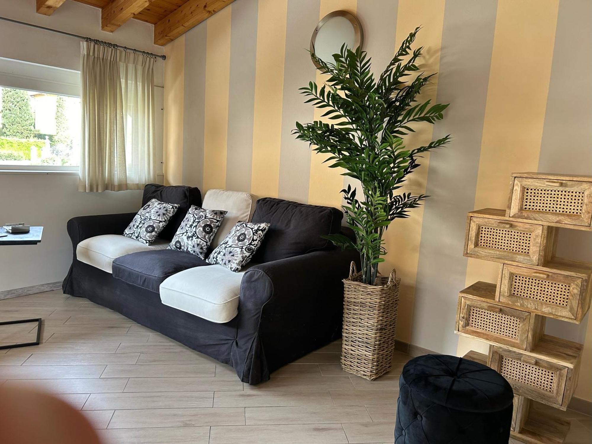 Menaggio Down Town Apartment Exterior photo